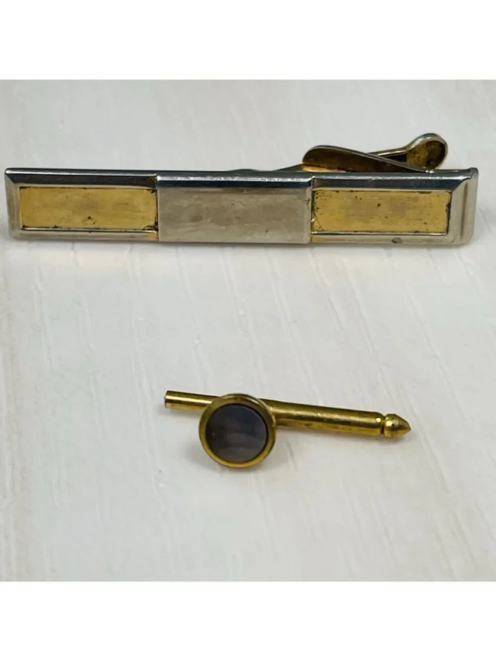 VTG SWANK Goldtone Metal 2